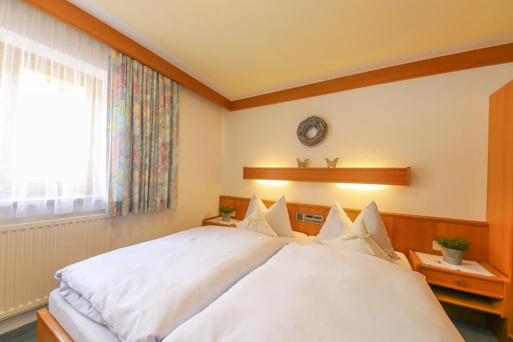 Haus Spieleck Bed & Breakfast ซาลบาคฮินเทอร์เกลมม์ ภายนอก รูปภาพ