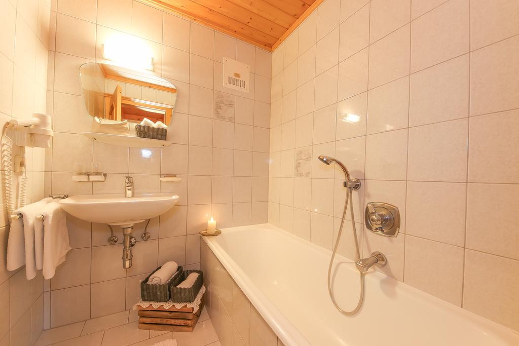 Haus Spieleck Bed & Breakfast ซาลบาคฮินเทอร์เกลมม์ ภายนอก รูปภาพ