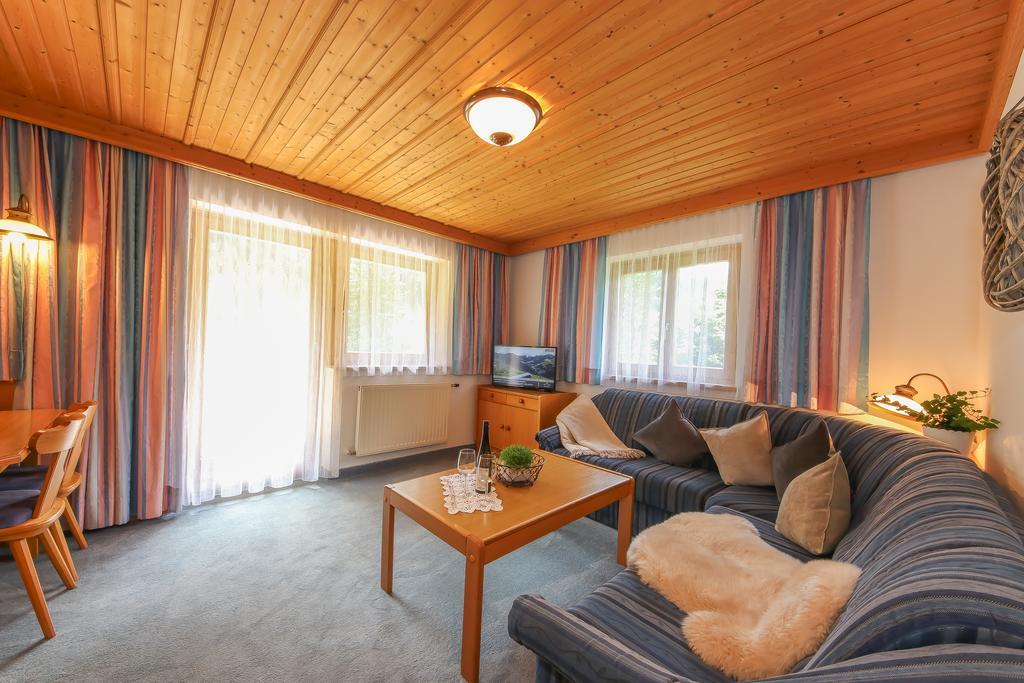 Haus Spieleck Bed & Breakfast ซาลบาคฮินเทอร์เกลมม์ ภายนอก รูปภาพ