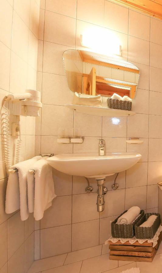 Haus Spieleck Bed & Breakfast ซาลบาคฮินเทอร์เกลมม์ ภายนอก รูปภาพ